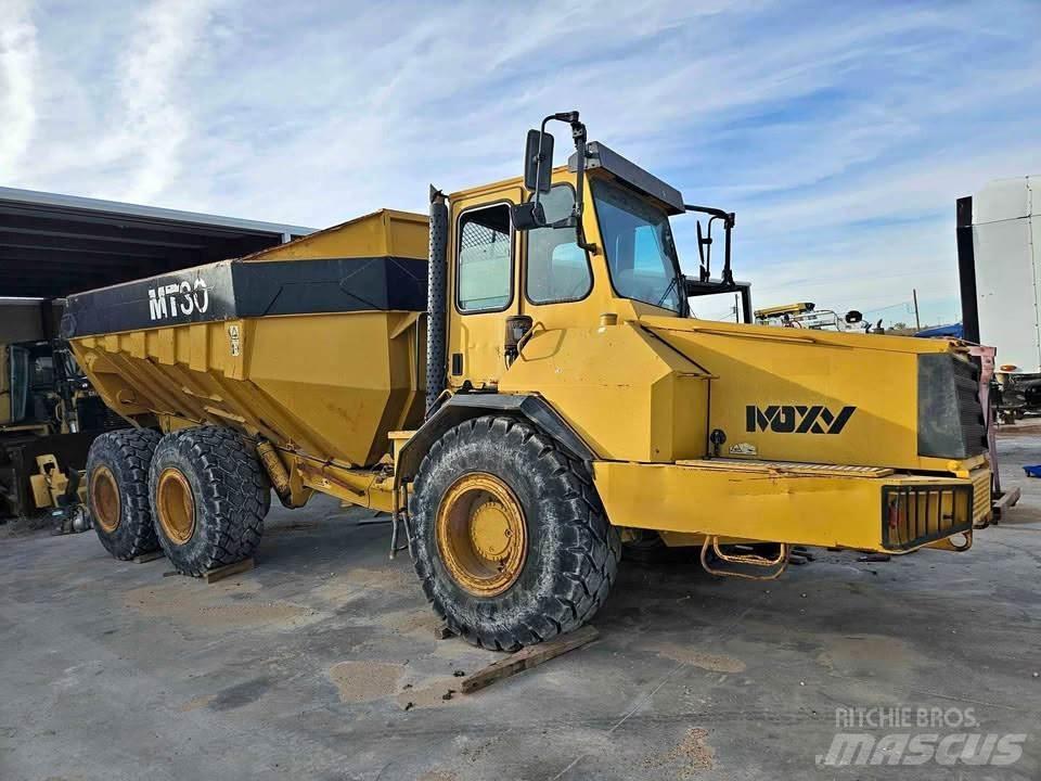 Moxy MT-30 Dumper - Knickgelenk