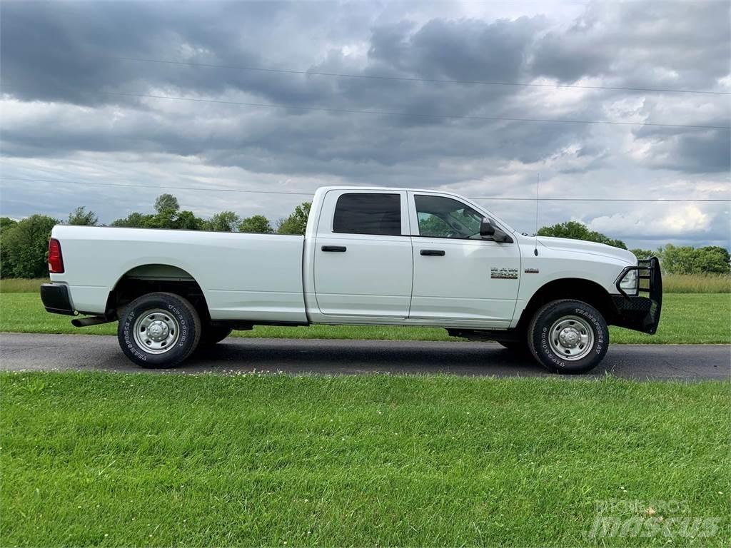 RAM 2500 Pickup/Pritschenwagen