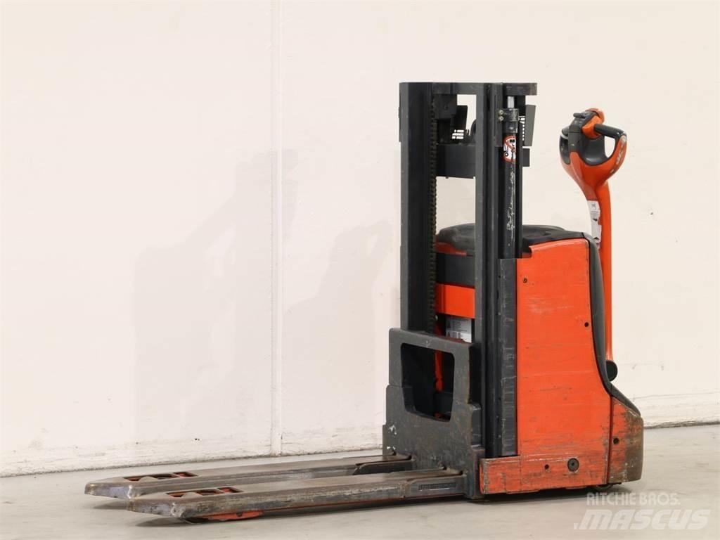 Linde D06/1160 Deichselstapler