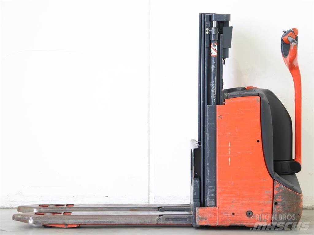 Linde D06/1160 Deichselstapler