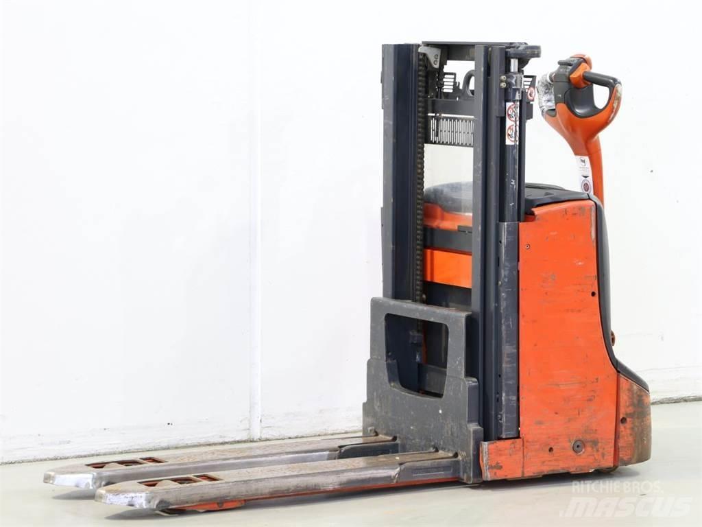 Linde D06/1160-00 Deichselstapler