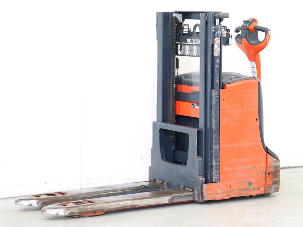 Linde D08/1160-00 Deichselstapler