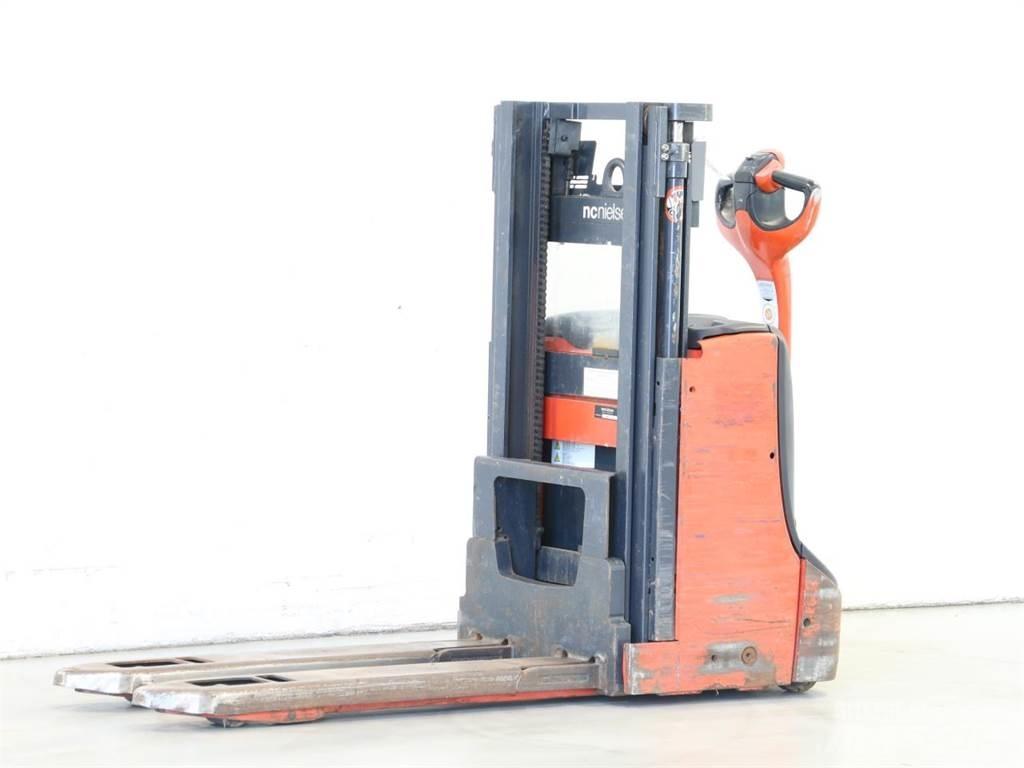 Linde D08/1160-00 Deichselstapler