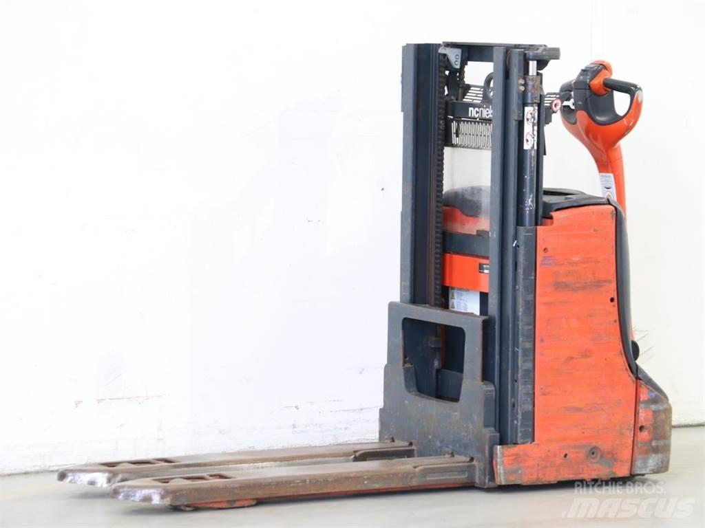 Linde D08/1160-00 Deichselstapler