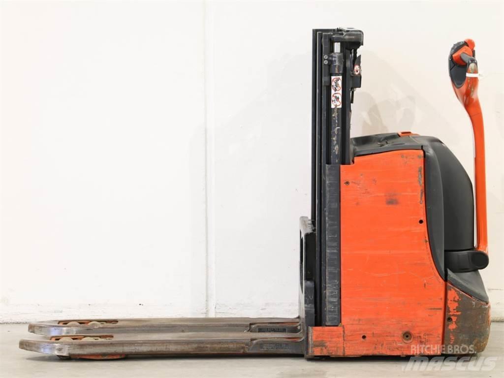 Linde D08/1160-00 Deichselstapler