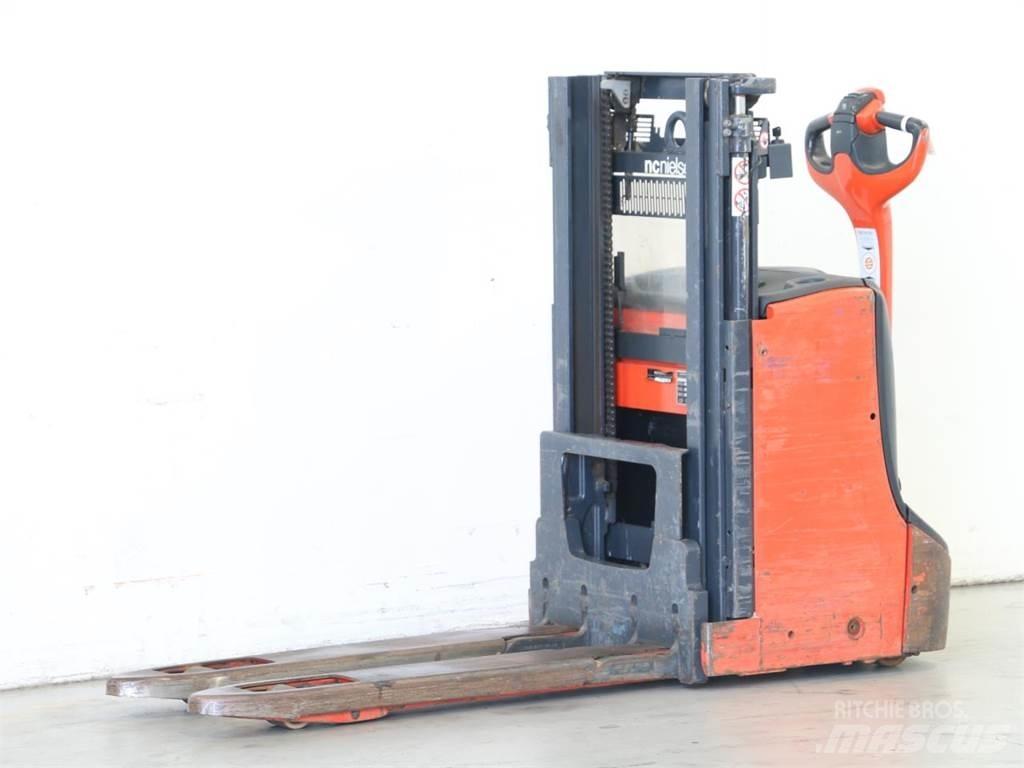 Linde D08/1160-00 Deichselstapler