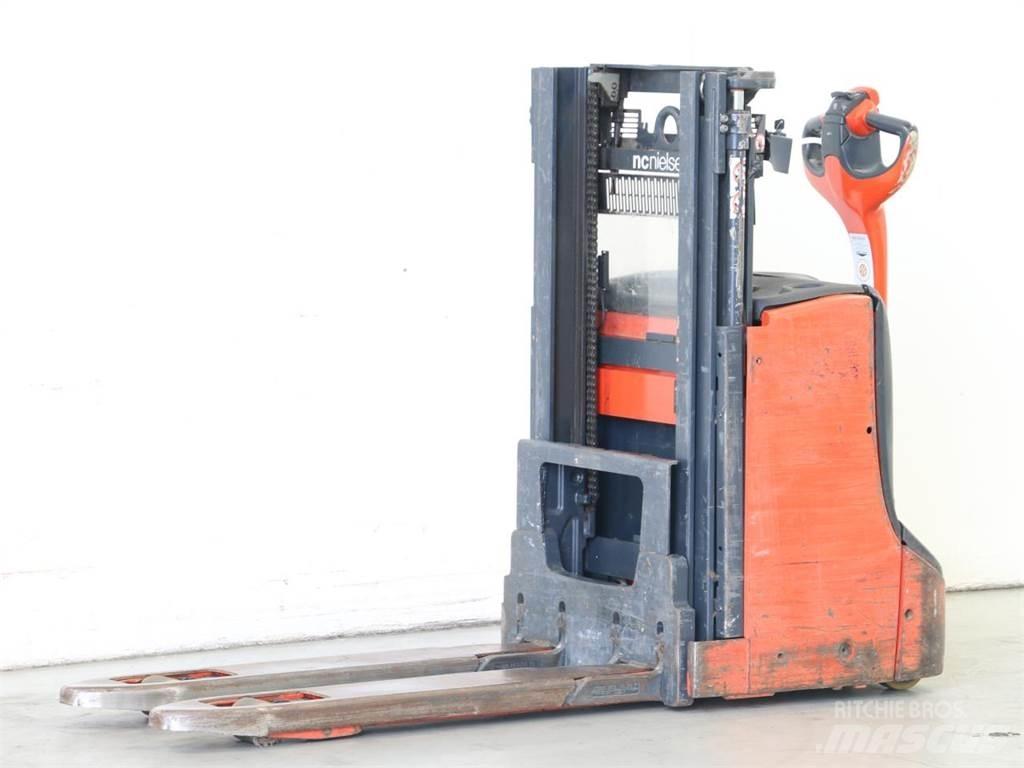 Linde D08/1160-00 Deichselstapler