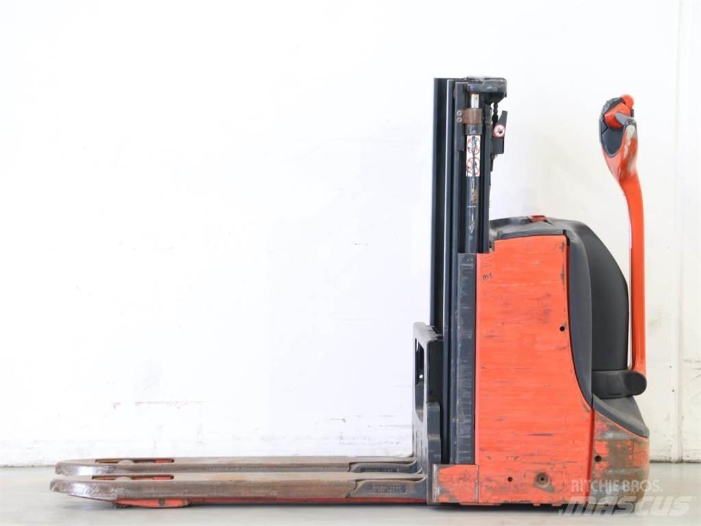 Linde D08/1160-01 Deichselstapler