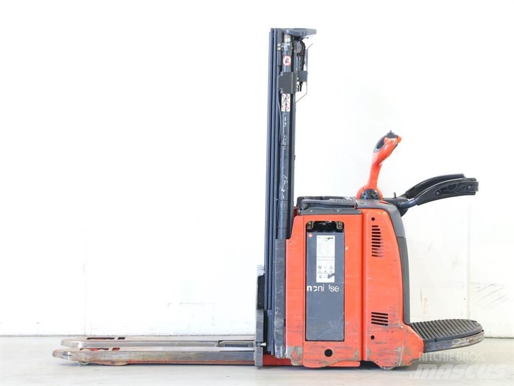 Linde D12AP/133 Deichselstapler