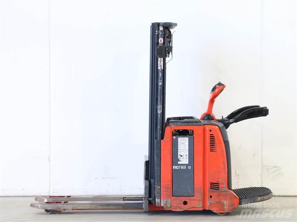 Linde D12AP/133 Deichselstapler