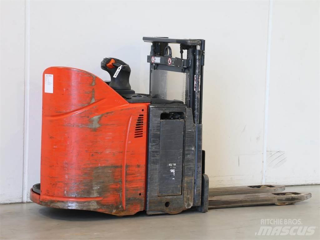 Linde D12HPSP/133 Deichselstapler