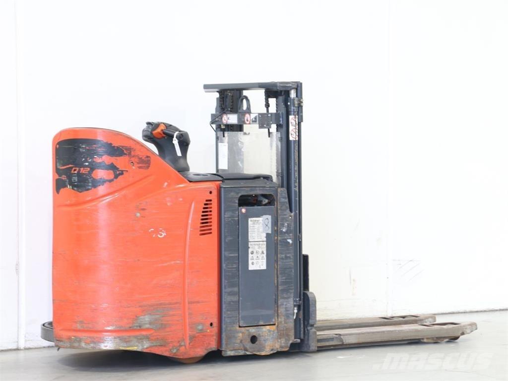 Linde D12SP/133 Deichselstapler