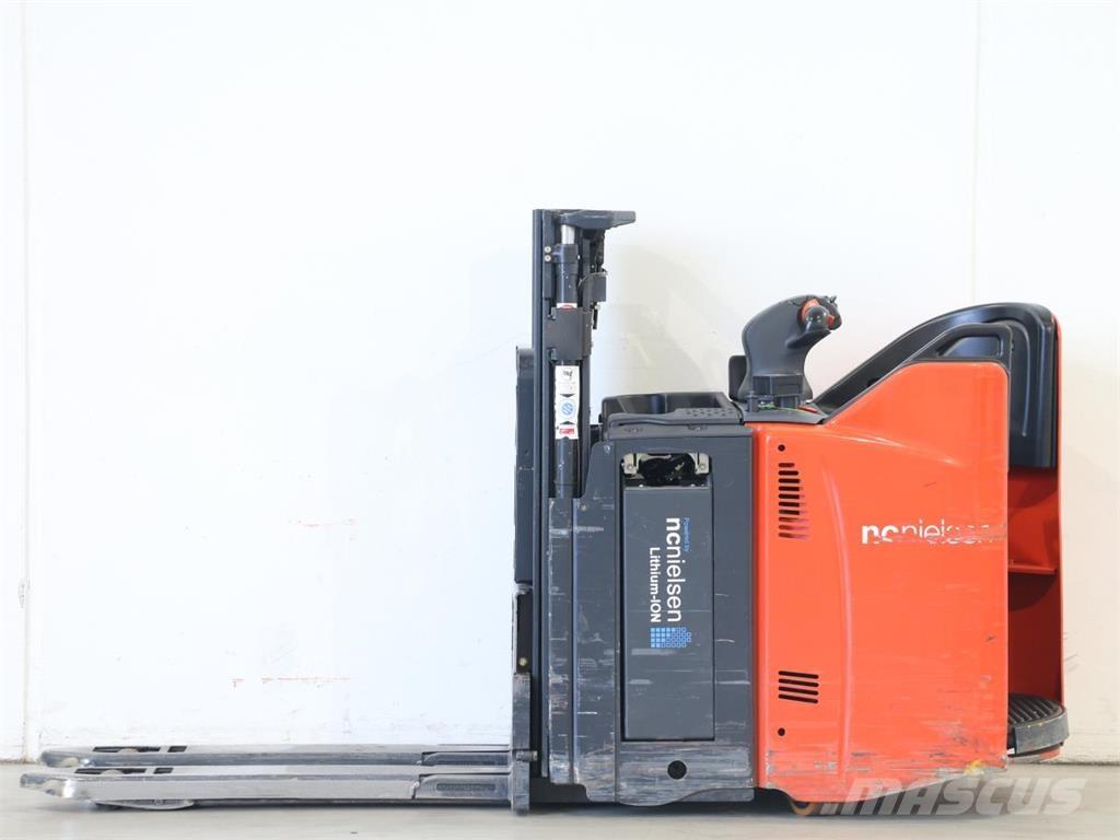Linde D12SP/133-00 Deichselstapler