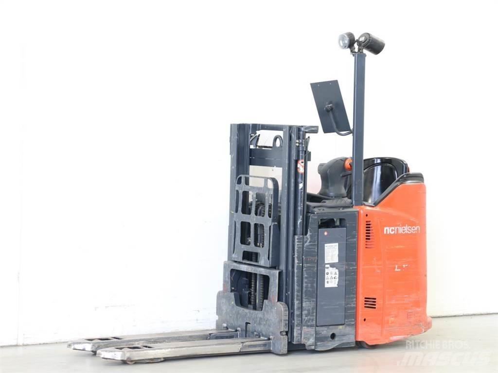 Linde L12LSP/133 Deichselstapler
