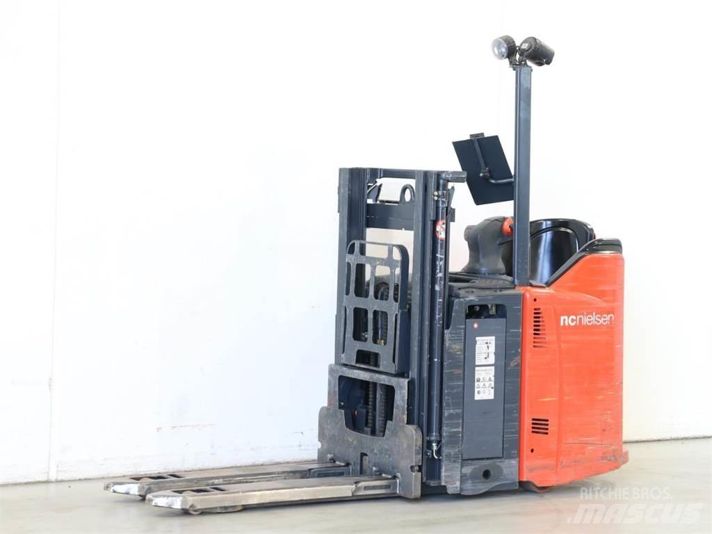 Linde L12LSP/133 Deichselstapler