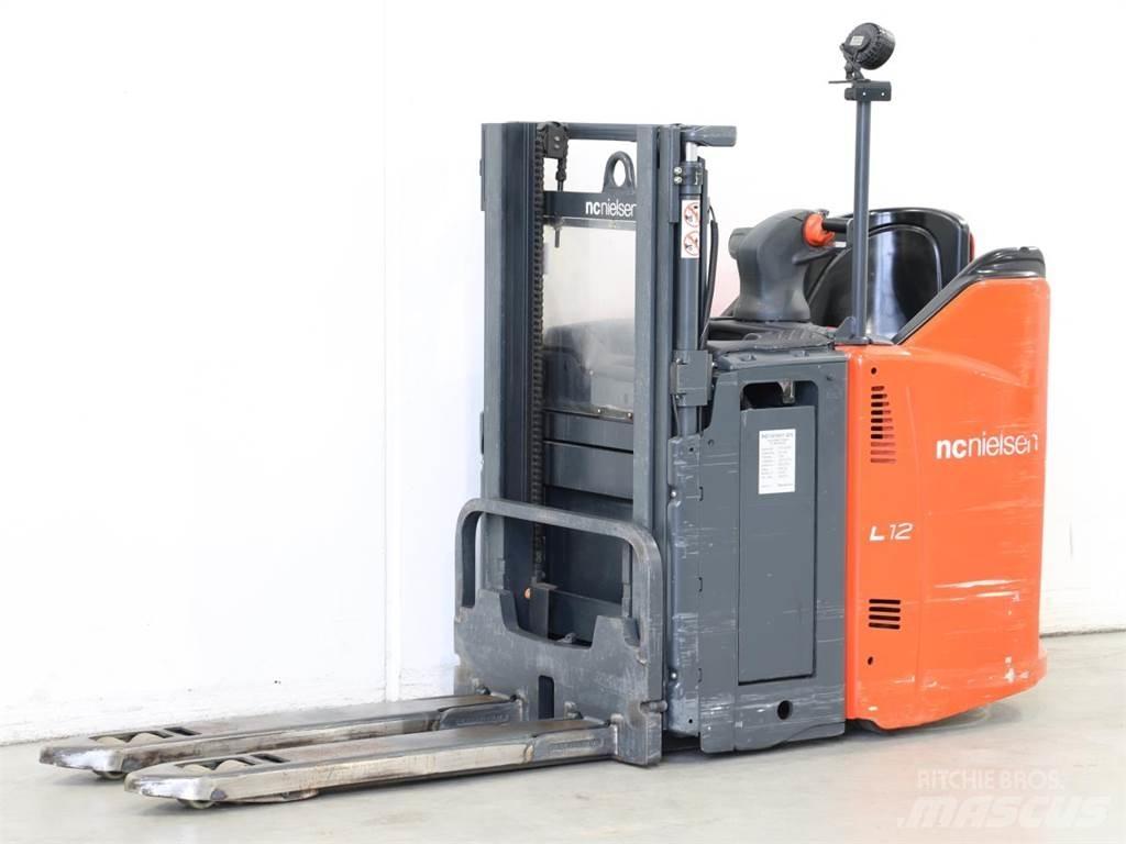 Linde L12LSP/133 Deichselstapler