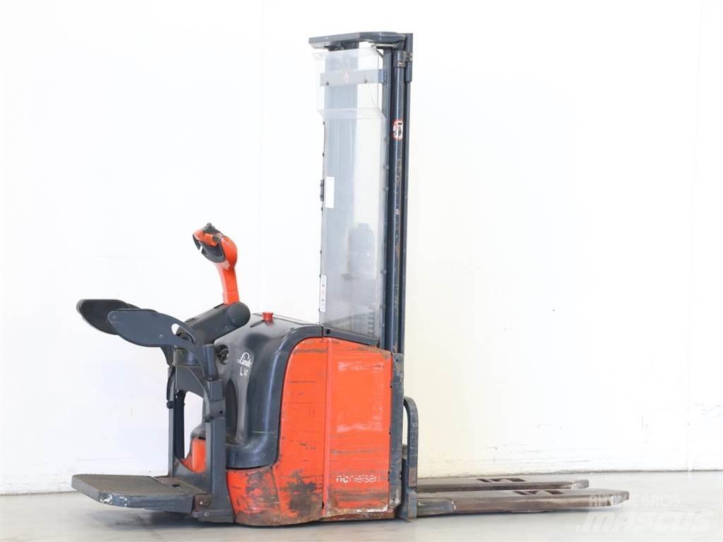Linde L14API/372 Deichselstapler