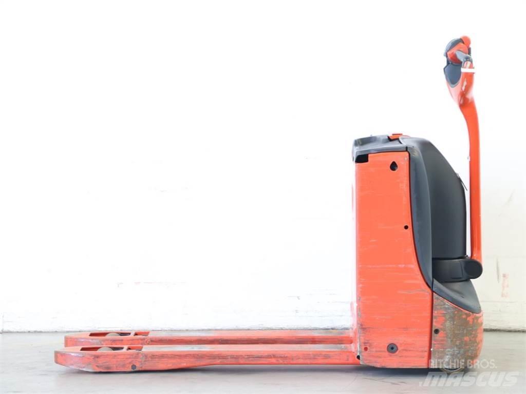 Linde T16/1152 Deichselstapler