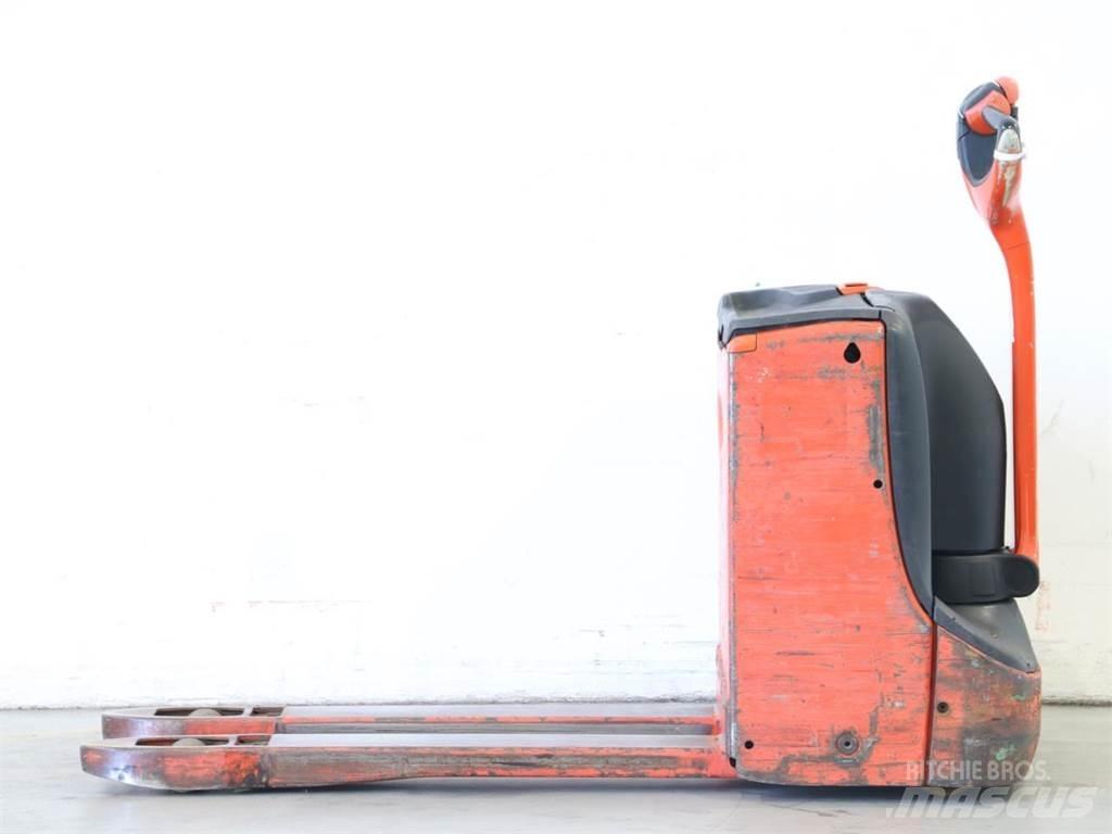 Linde T16/1152-00 Deichselstapler