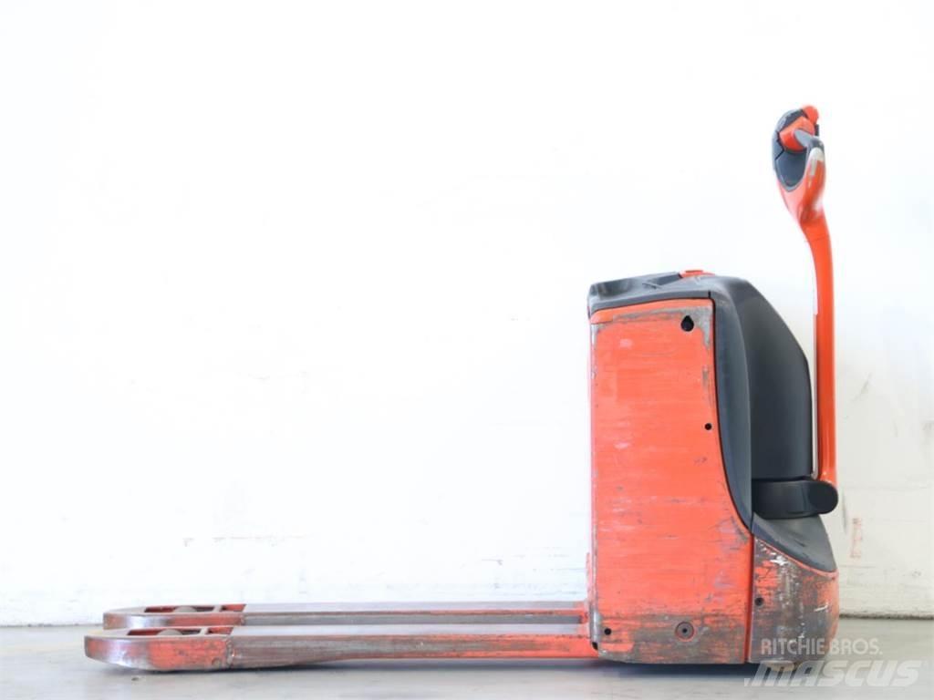 Linde T16/1152-00 Deichselstapler