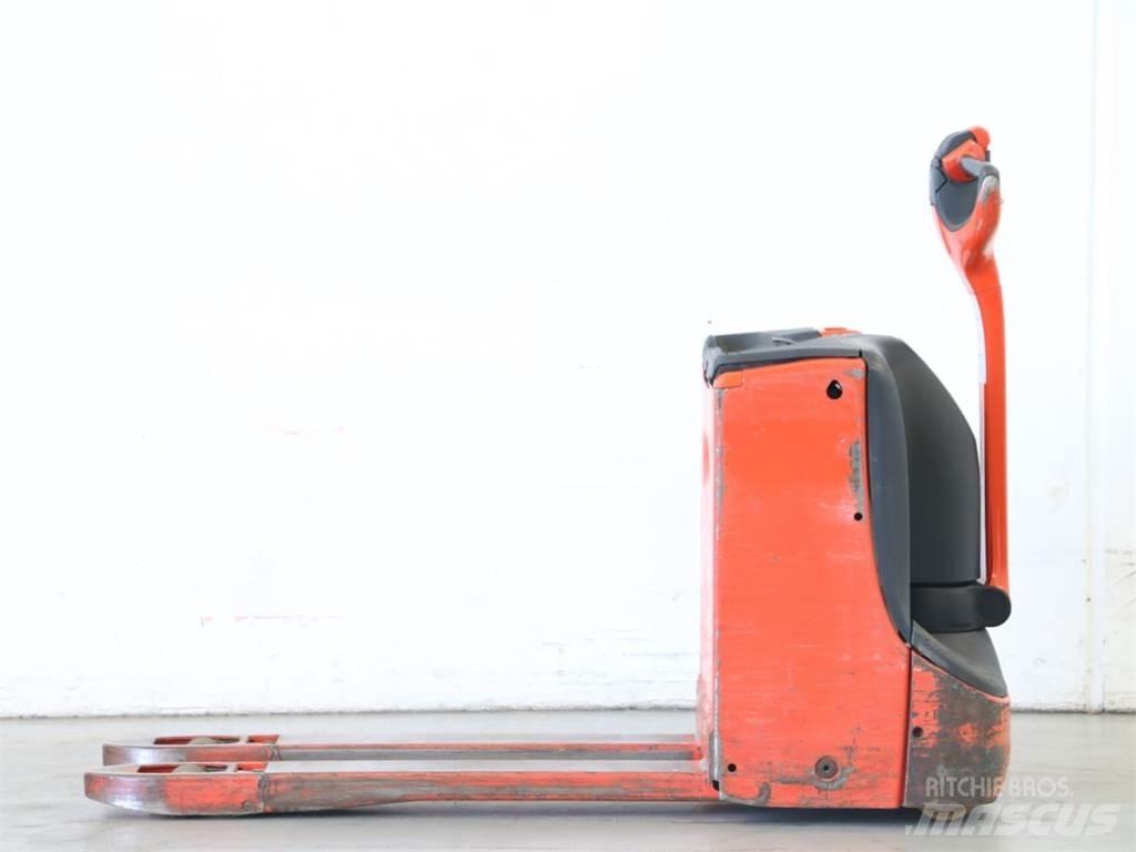 Linde T16/1152-00 Deichselstapler