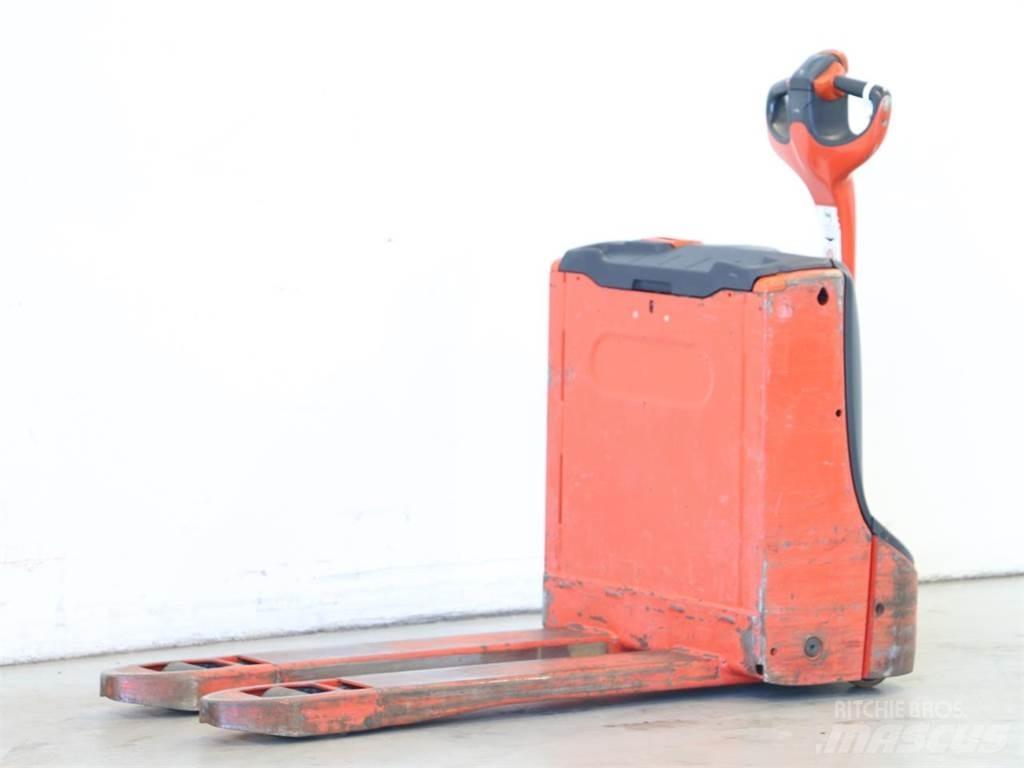 Linde T16/1152-02 Deichselstapler