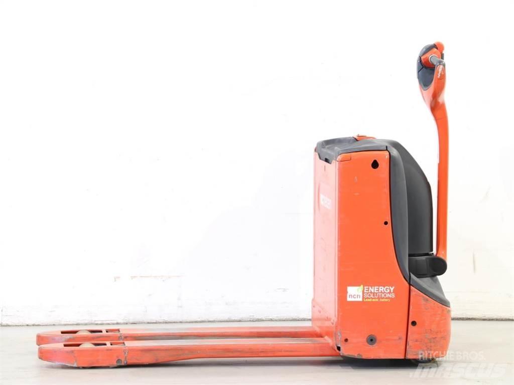Linde T16/1152-02 Deichselstapler