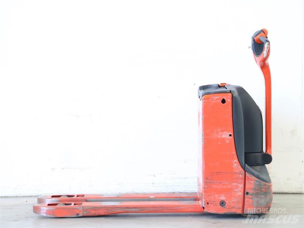Linde T16/1152-02 Deichselstapler