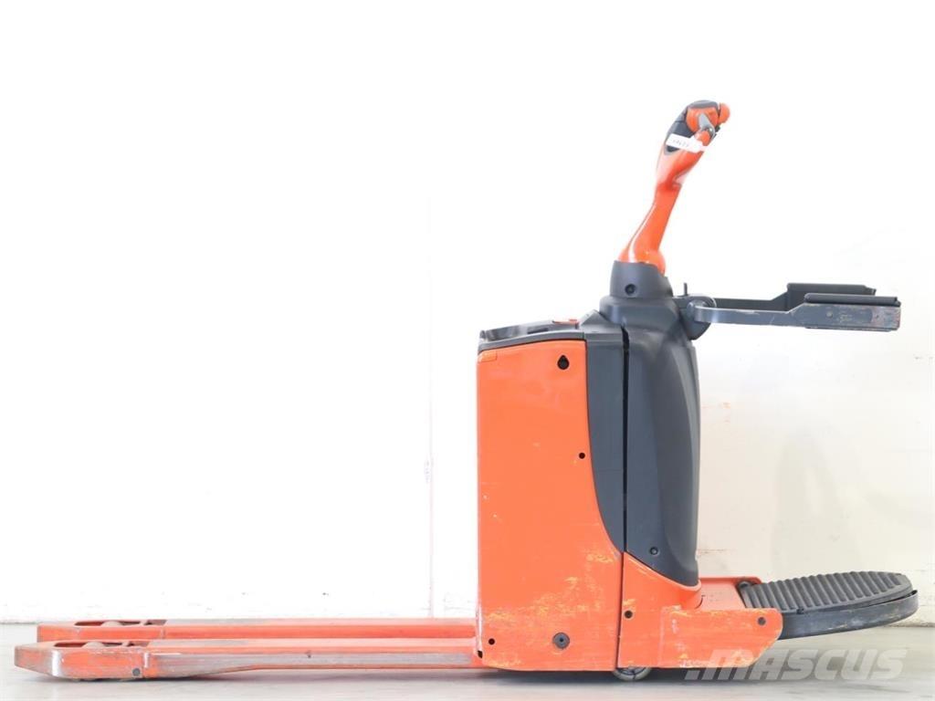 Linde T16P/1151 Deichselstapler