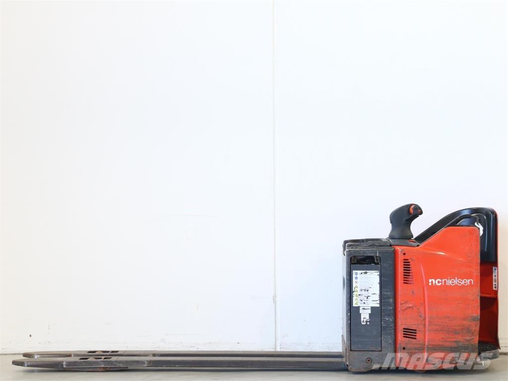 Linde T20SP/131-07 Deichselstapler