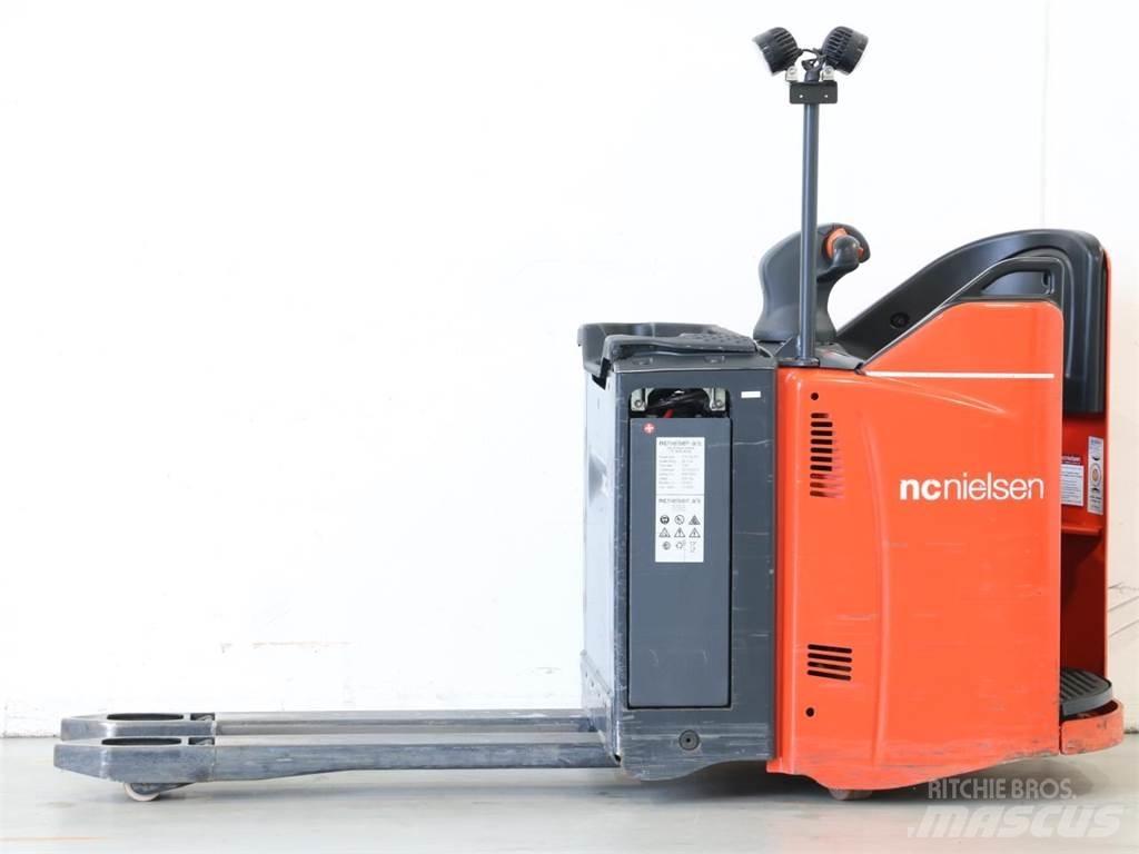 Linde T20SP/131-08 Deichselstapler