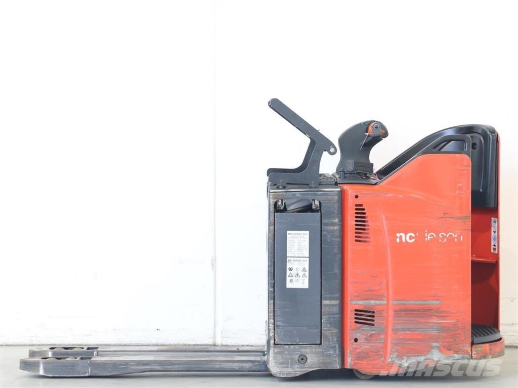 Linde T20SP/131-08 Deichselstapler
