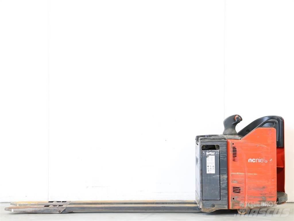 Linde T25SP/131-07 Deichselstapler