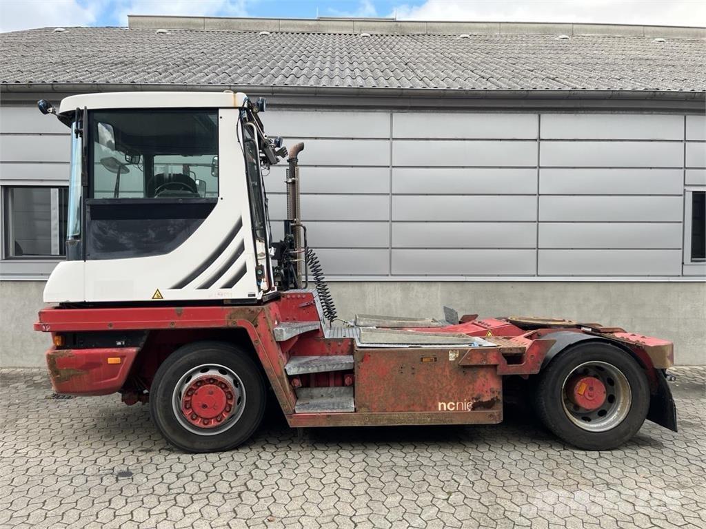 Terberg RT223 4x4 Sonstige Flurförderzeuge