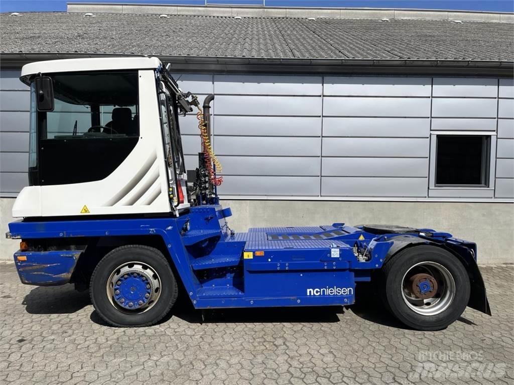 Terberg RT223 4X4 Sonstige Flurförderzeuge