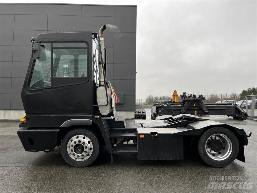 Terberg YT222 4X2 Sonstige Flurförderzeuge