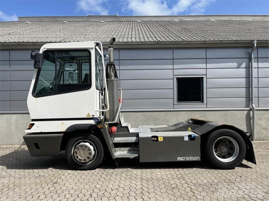 Terberg YT222 4X2 Sonstige Flurförderzeuge