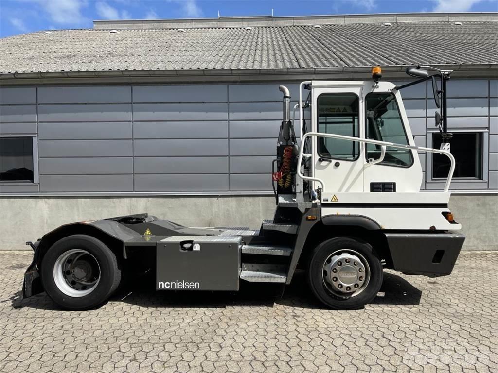 Terberg YT222 4X2 Sonstige Flurförderzeuge