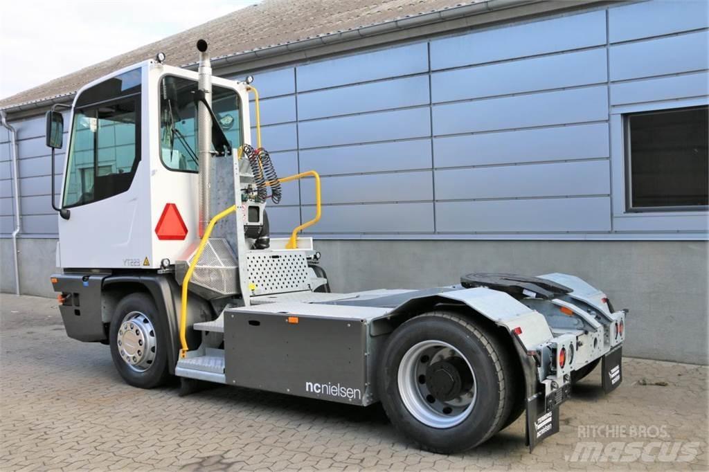 Terberg YT223 4x2 Sonstige Flurförderzeuge