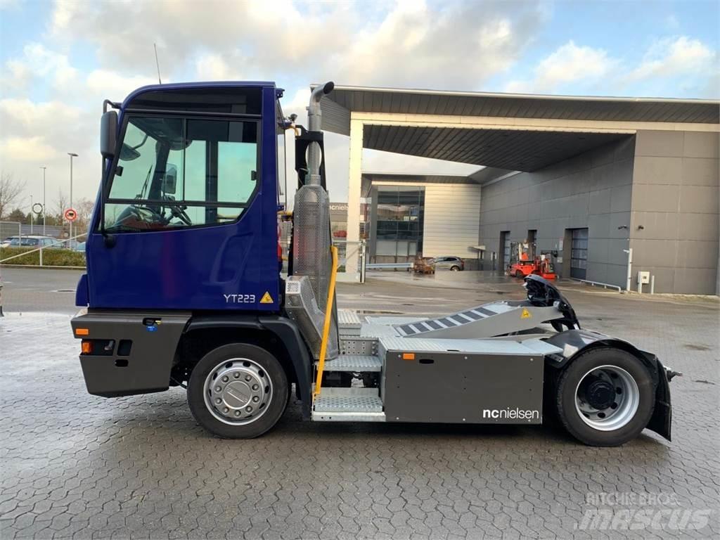 Terberg YT223 4x2 Sonstige Flurförderzeuge