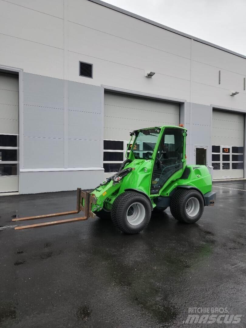 Avant 760i Minilader