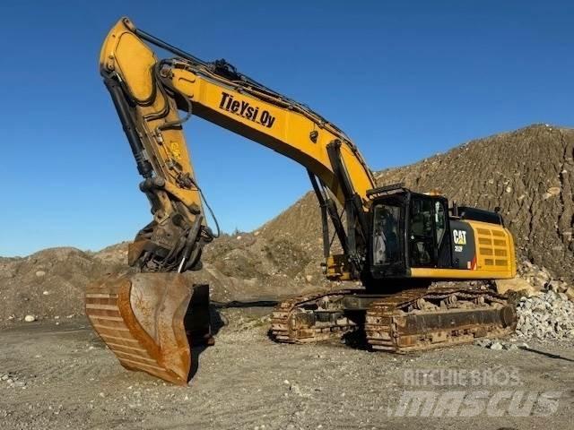 CAT 352F Raupenbagger