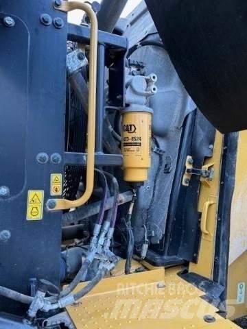 CAT 982M Radlader