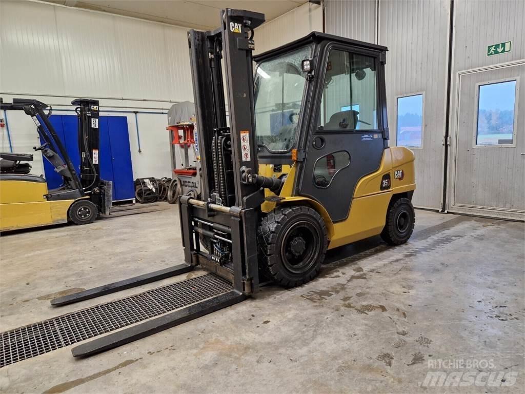 CAT DP35NT Dieselstapler