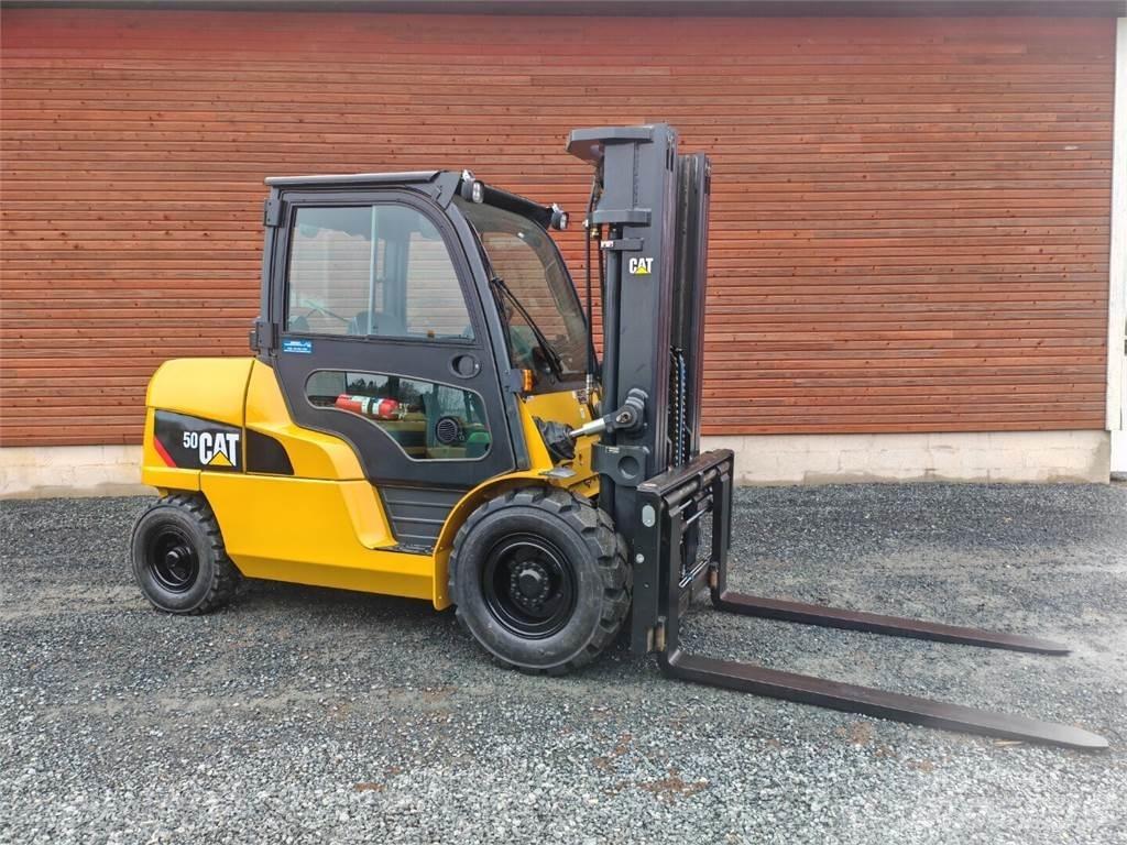 CAT DP50NT Dieselstapler