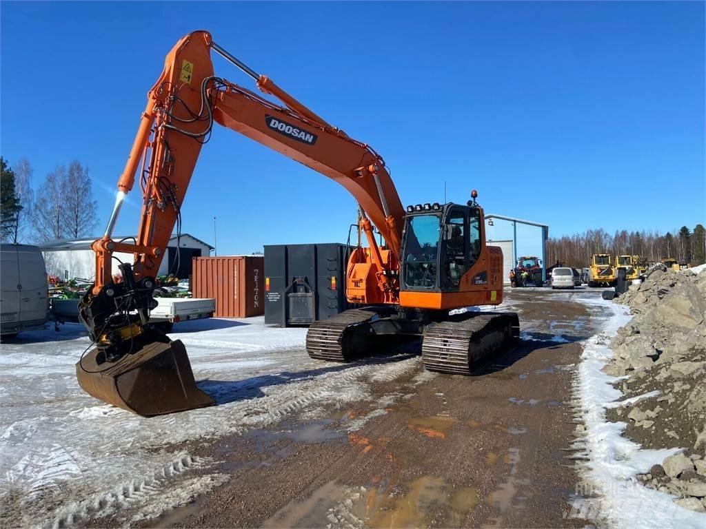 Doosan DX 235 LCR Raupenbagger