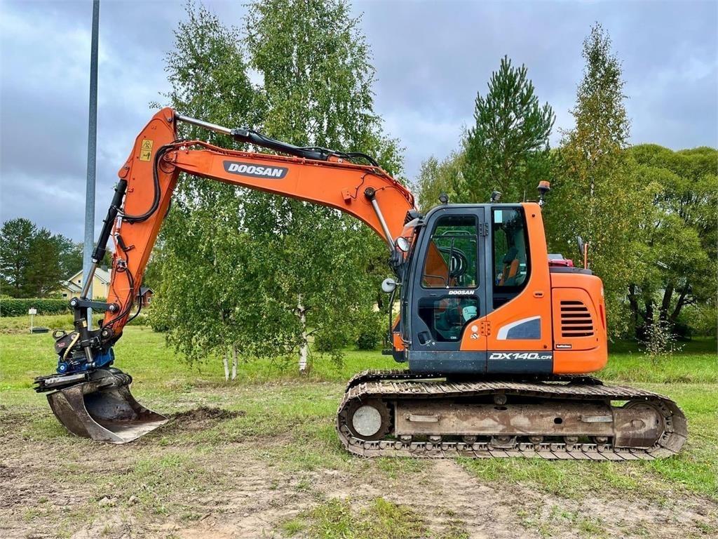 Doosan DX140LC Raupenbagger