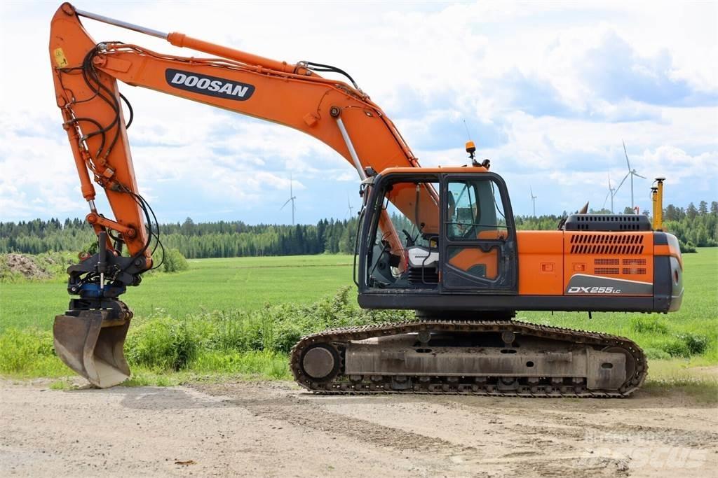 Doosan DX255 LC - 3 Raupenbagger