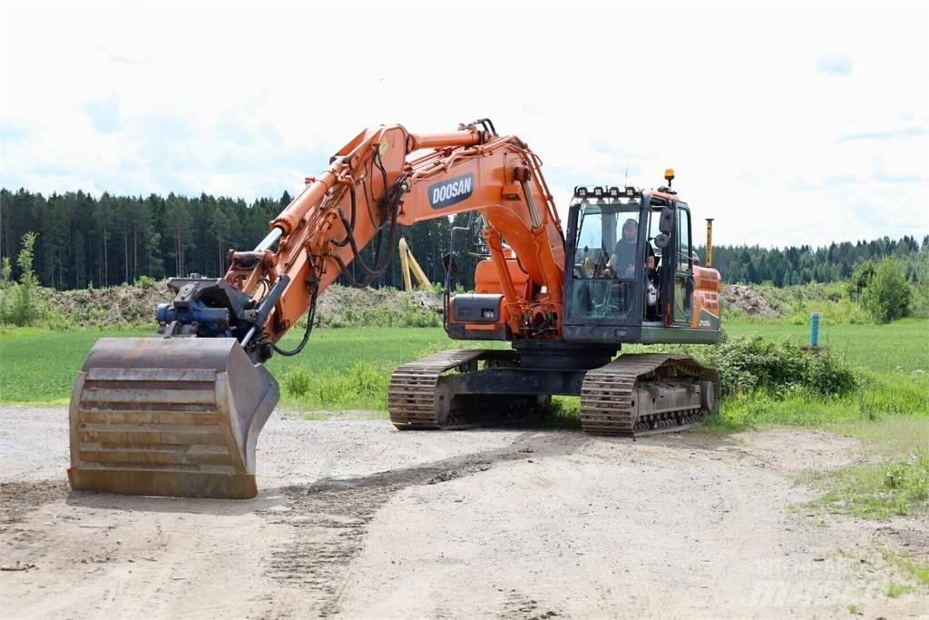 Doosan DX255 LC - 3 Raupenbagger
