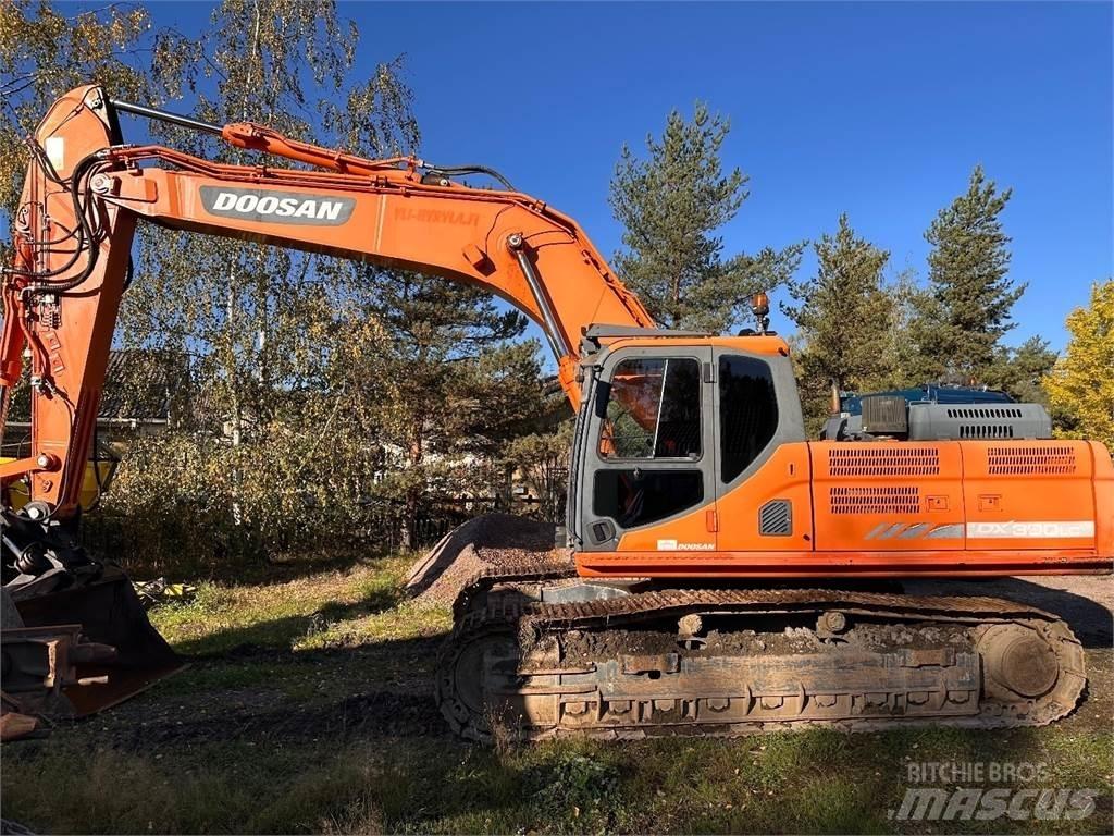 Doosan DX300 LC-3 Raupenbagger